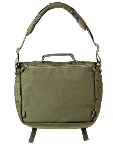 This conveniently designed Summit Side Satchel provides extra