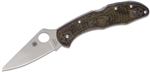 In 1990 Spyderco shook things up by introducing two knives, the Delica and Endura. First of their kind on the market, both folders opened up the knife market to lightweight performance, one-hand open pocketknives with a razor sharp blade.